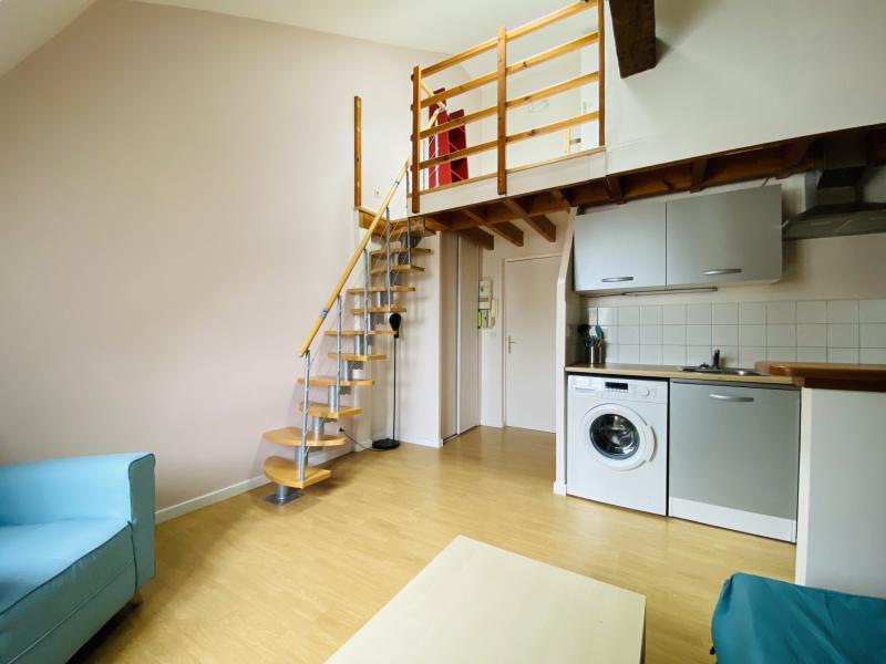 103ROYALE202